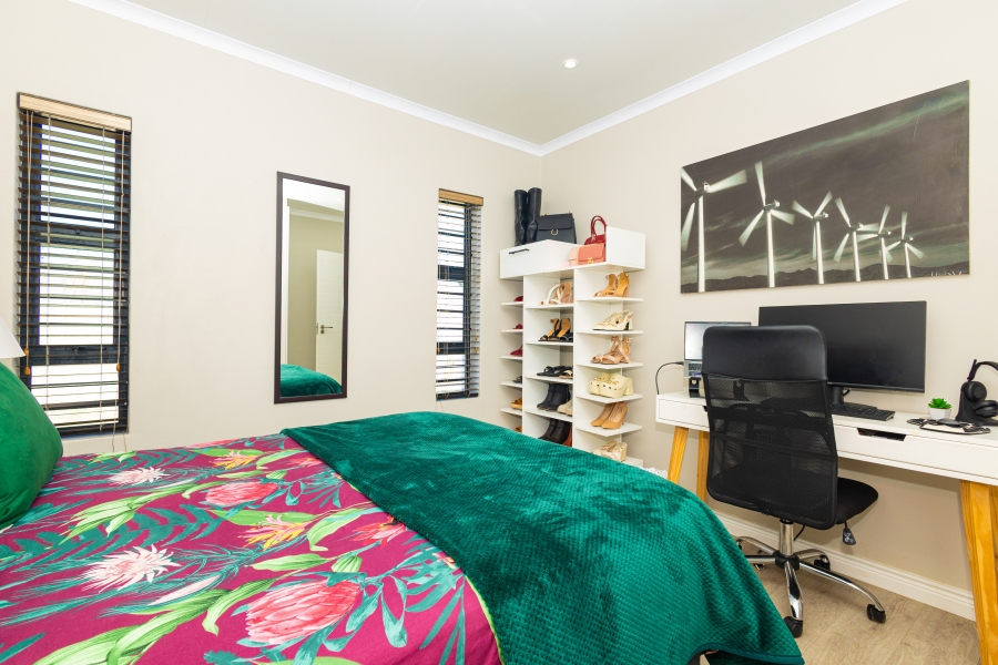 3 Bedroom Property for Sale in Marinda Park Western Cape